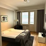 Kotimaailma Apartments Kamppi - 2Br In The City Center With Code Lock